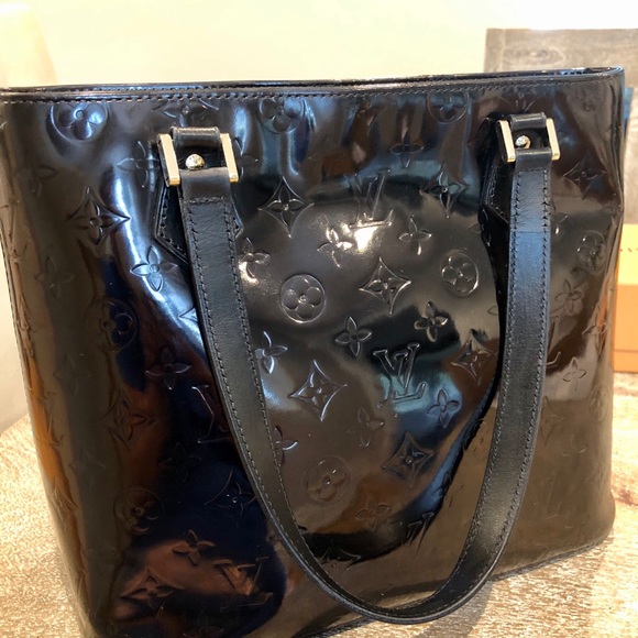 (SOLD) Louis Vuitton Houston - Picture 2 of 11